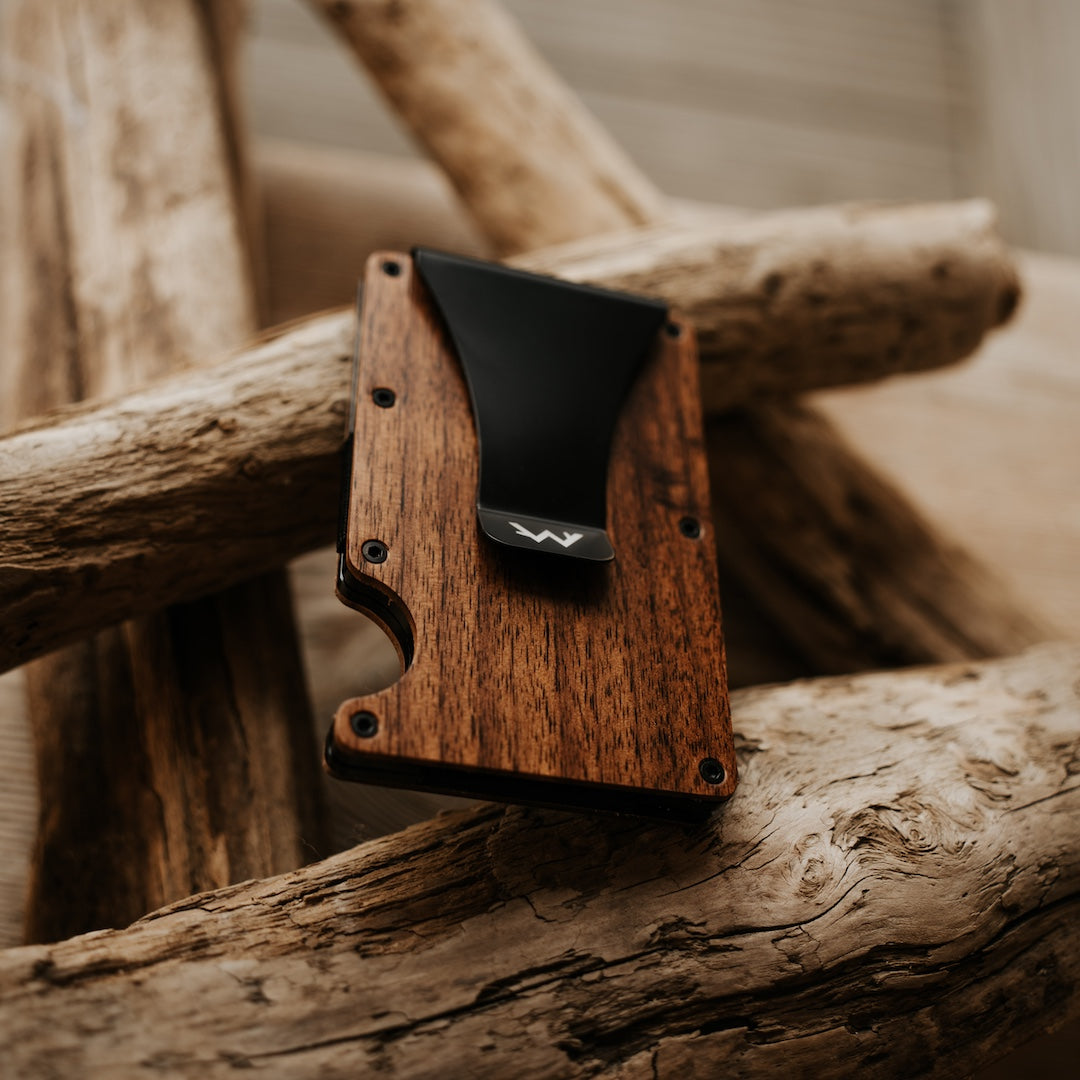 Cardholder Clip – Nuss Holz
