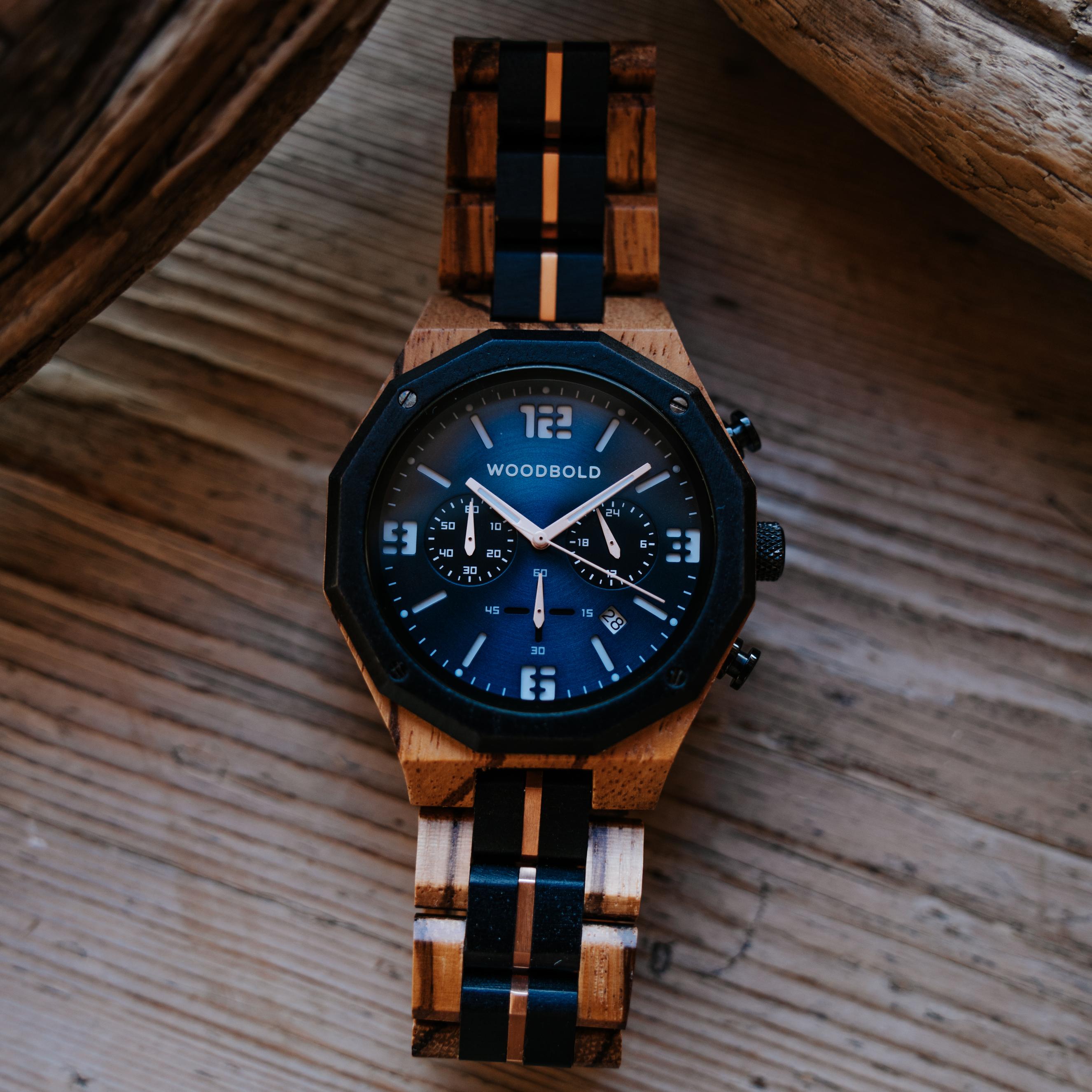 Monte Carlo wooden clock