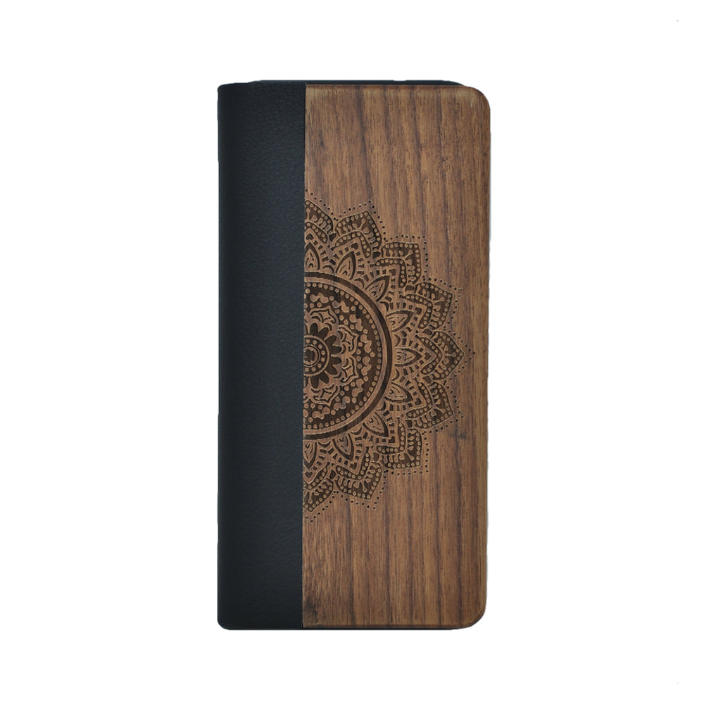 Nussholz Klapphülle Samsung Galaxy S21 Plus - Mandala