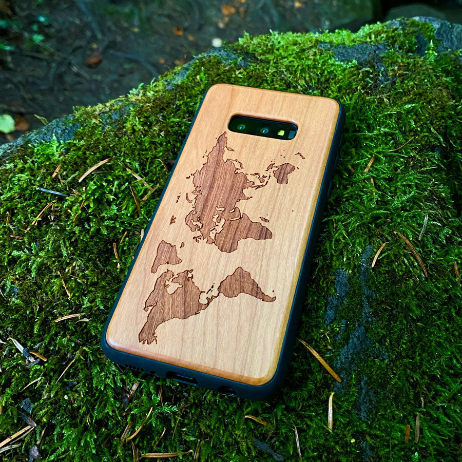 Cherry wood phone case for Samsung Galaxy S24 - World