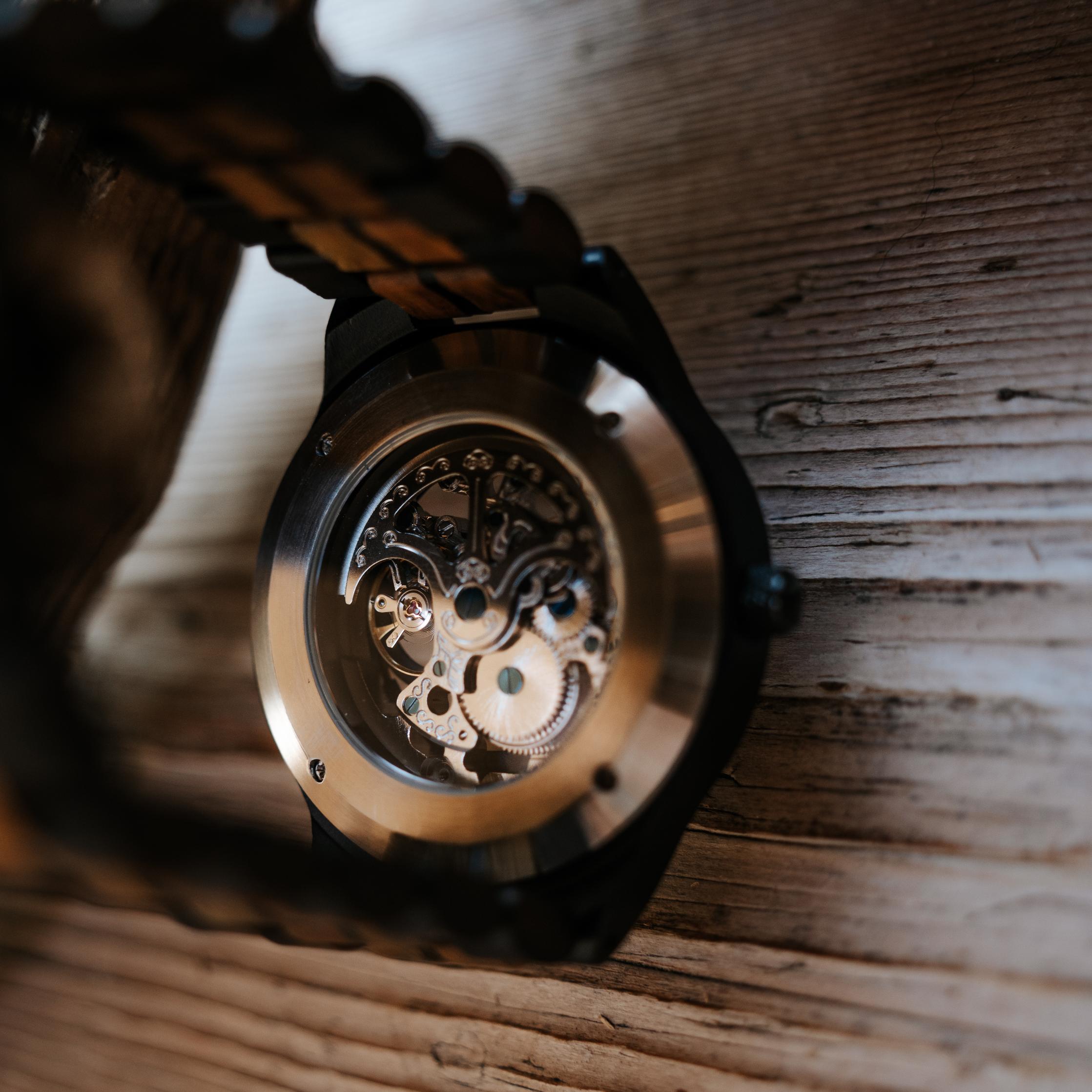 Holzuhr Clyde Automatik