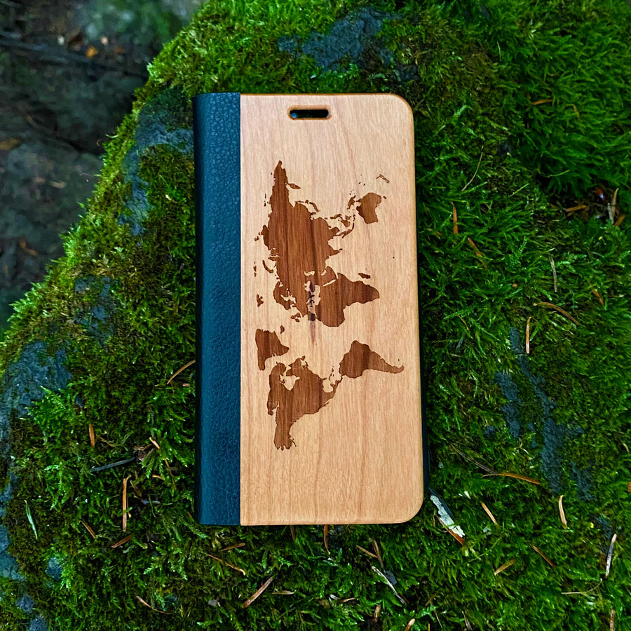 Kirschholz Klapphülle Samsung Galaxy S26 - Welt