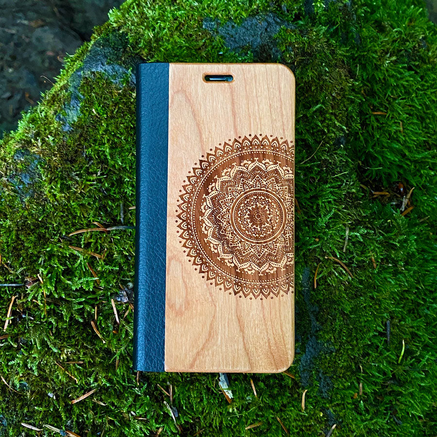 Kirschholz Klapphülle Samsung Galaxy S10 - Lebensblume